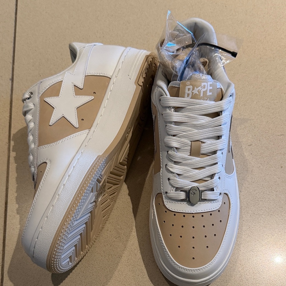 Bape Men's Cream and Tan Sneakers